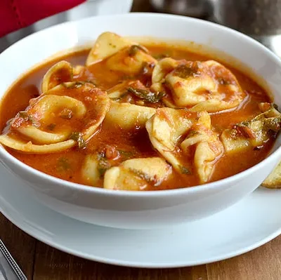 Hearty Tomato Basil Tortellini Soup Recipe