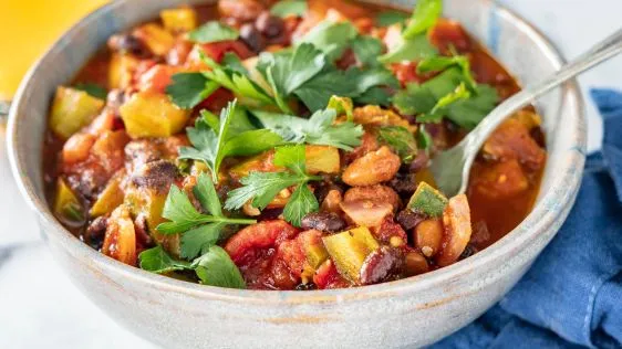 Hearty Vegetarian Chili for a Cozy Night In