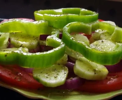 Heirloom Tomato And Caramelized Sweet Onion Salad Recipe