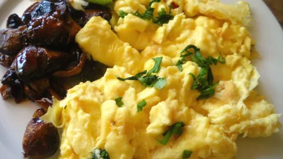 Herbed Scrambled Eggs