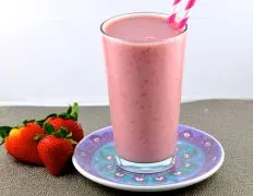 Homemade Strawberry Julius Smoothie Recipe
