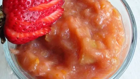 Homemade Strawberry-Rhubarb Applesauce Recipe