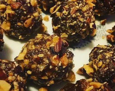 Honey Almond Date Balls