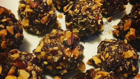 Honey Almond Date Balls