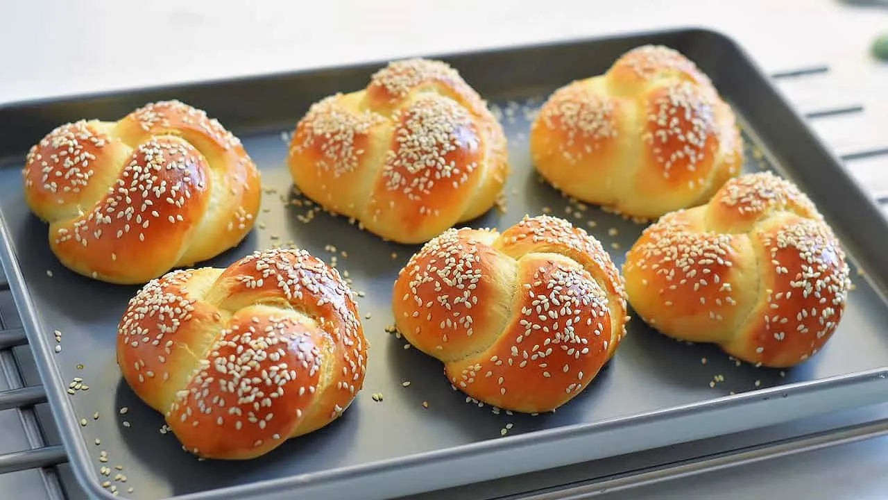 Honey Challah Rolls