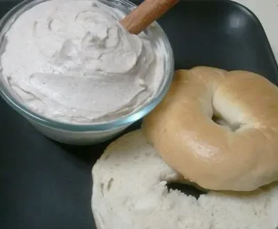 Honey Cinnamon Spread For Bagels