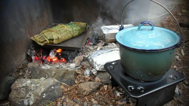 Ilish Macher Dhakai Paturi  Fish In Banana