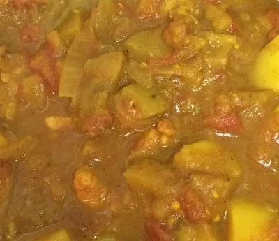 Indian Curry With Potatoes