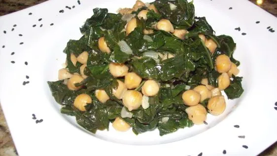 Indian-Spiced Kale & Chickpeas