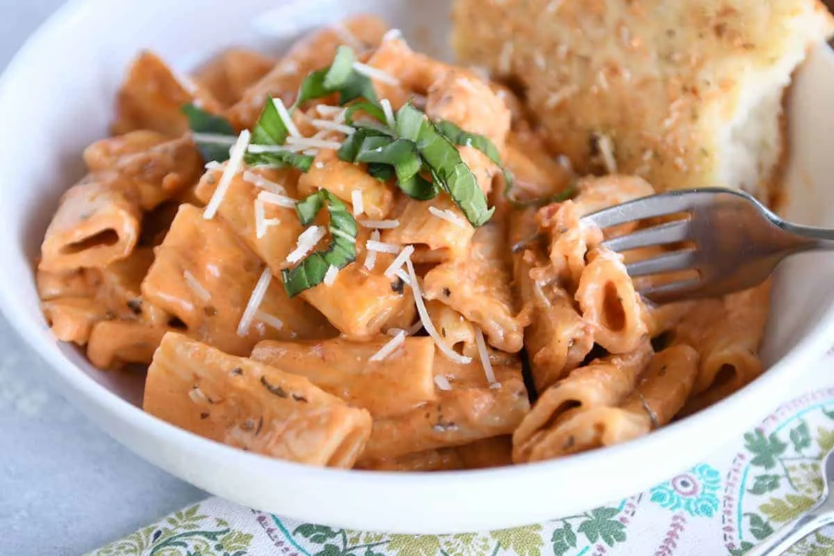 Instant Pot Baked Ziti