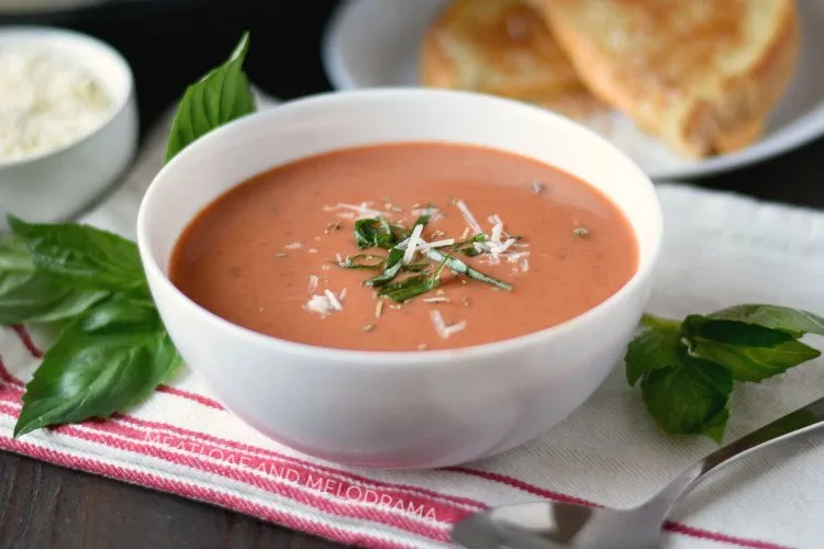 Instant Pot Tomato Basil Soup