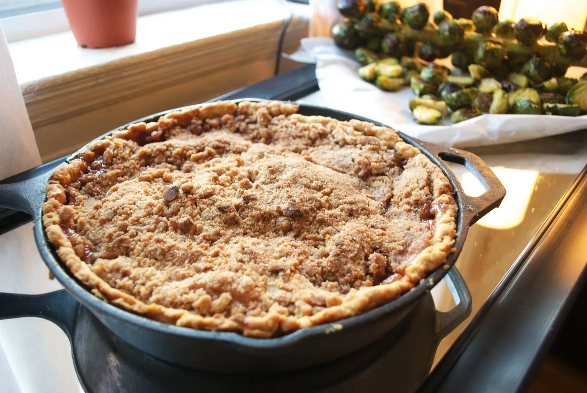 Iron Skillet Apple Pie