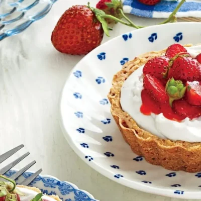 Irresistible Raspberry Tart Recipe: A Perfect Sweet Treat