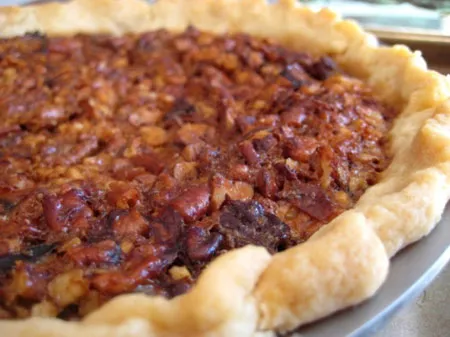 Irresistible Southern-Style Pecan Pie Delight