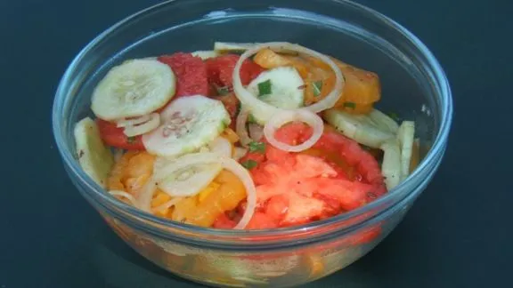 Kachoomber {Refreshing Tomato Salad