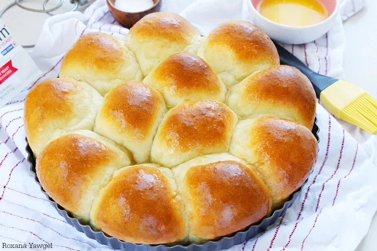 Last Minute Dinner Rolls