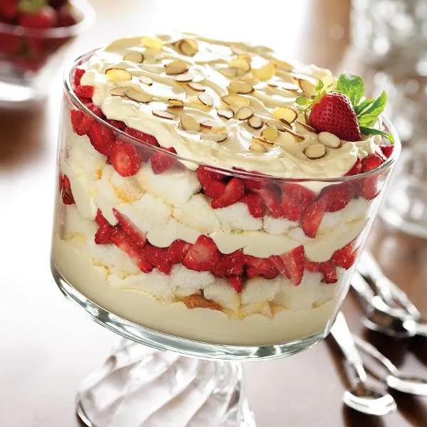 Layered Strawberry Cream Delight Trifle Recipe