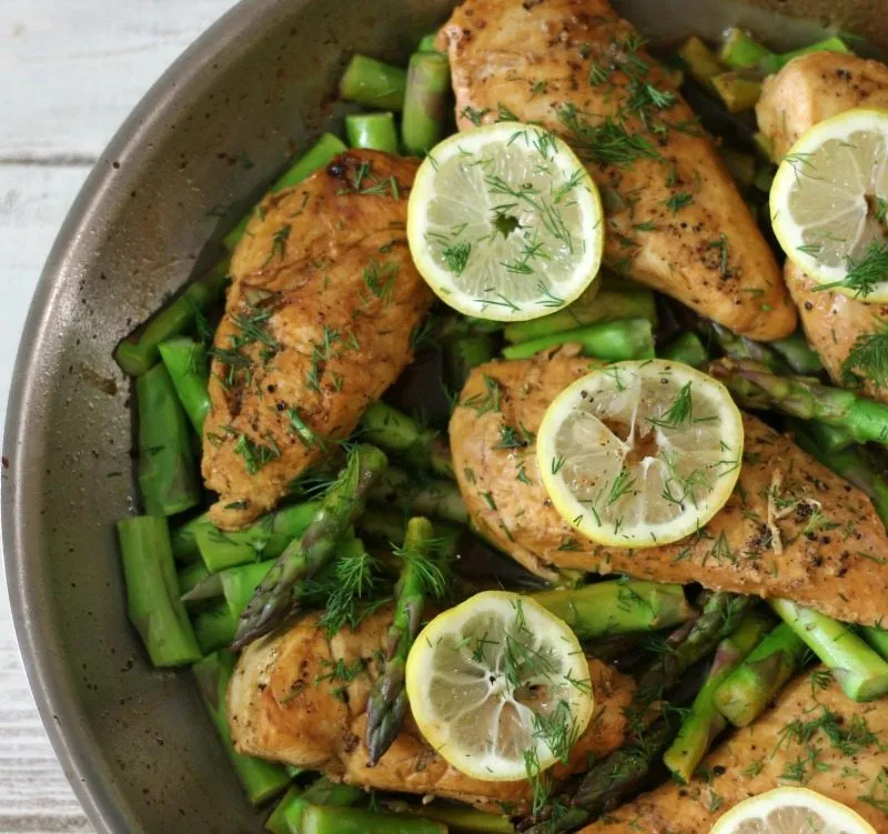 Lemon Asparagus Chicken With Dill