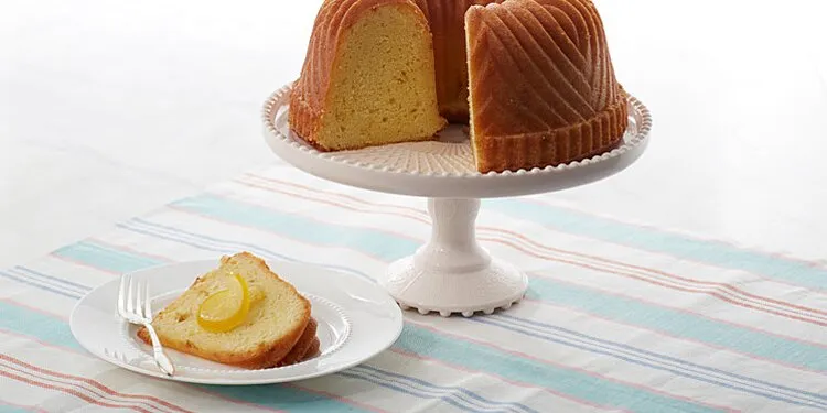 Lemon Bundt Cake