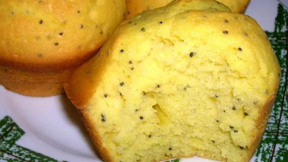 Lemon Poppy Seed Breakfast Muffins