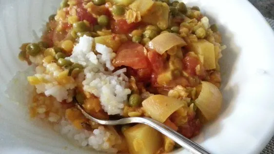 Lentil, Pea And Potato Curry