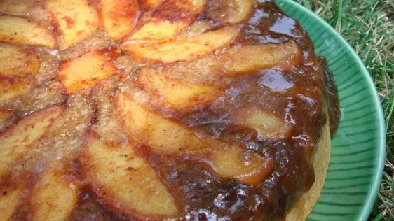 Light Peach Upside-Down Cake