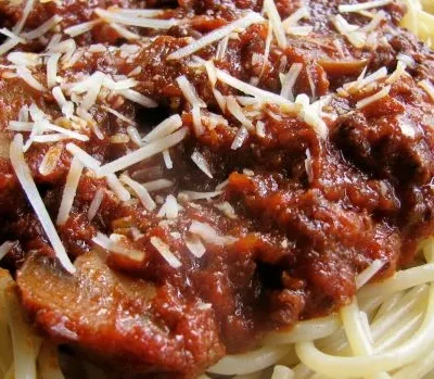 Lindas Meaty Spaghetti Sauce
