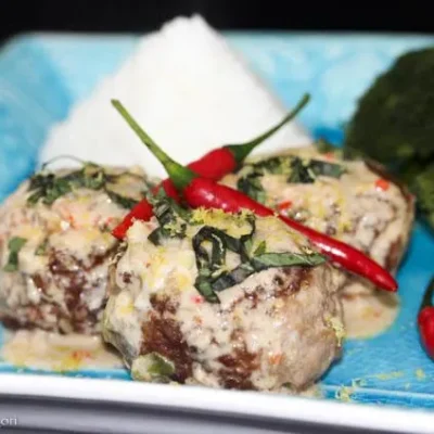 Lions Heads With Spicy Coconut Sauce