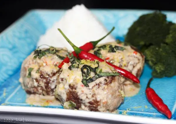 Lions Heads With Spicy Coconut Sauce