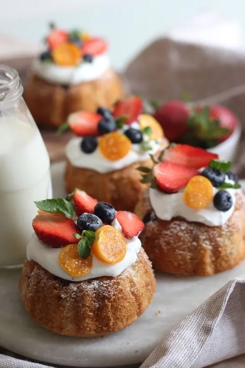 Little Fruit & Nut Cakes