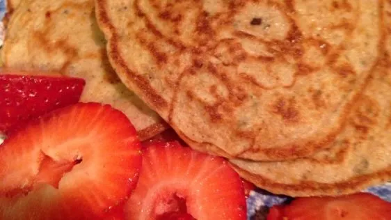 Low Carb Oatmeal Pancakes