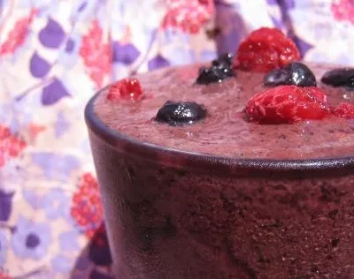 Low Fat Chocolate Berry Smoothie