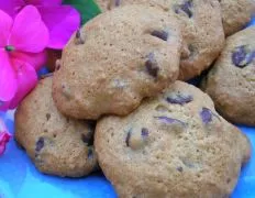 Low Sugar Chocolate Chip Cookies