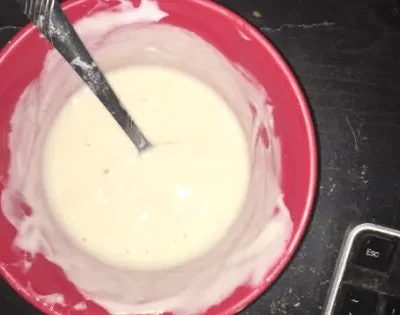 Make Your Own Single-Serve Vanilla Yogurt