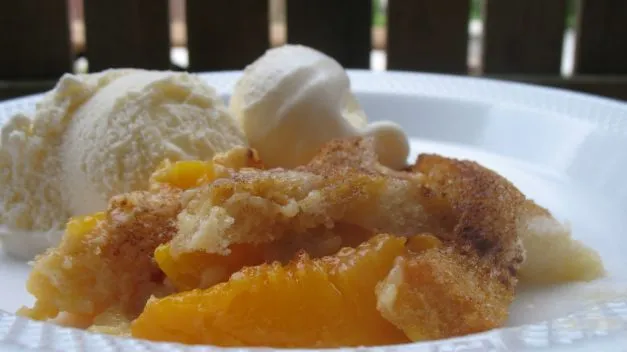 Mamas Fruit Cobbler