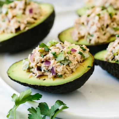 Mango-Tuna Stuffed Avocado Boats: A Refreshing Meal Idea