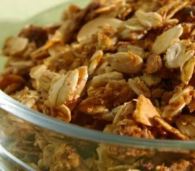 Maple-Walnut Granola