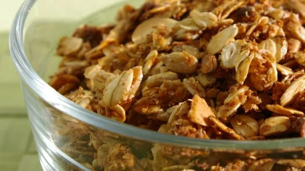 Maple-Walnut Granola