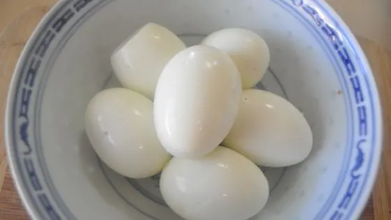 Martha Stewarts Hard Boiled Eggs 101