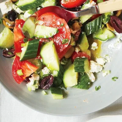 Mediterranean-Style Tomato And Feta Salad Recipe