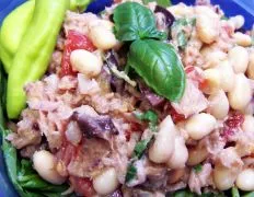 Mediterranean-Style Tuna And White Bean Salad Recipe