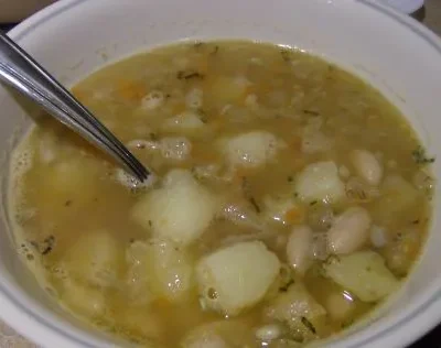 Mediterranean White Bean Soup