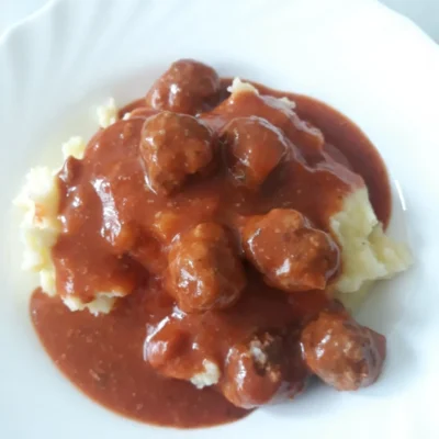 Mexican-Style Meatballs In Red Sauce