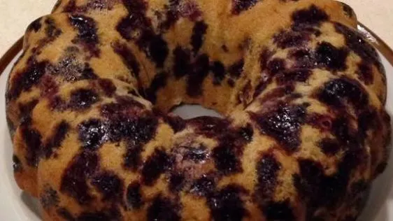 Michelle Obamas Blueberry Bundt Cake