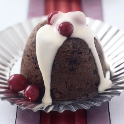 Mini Christmas Fruit Puddings