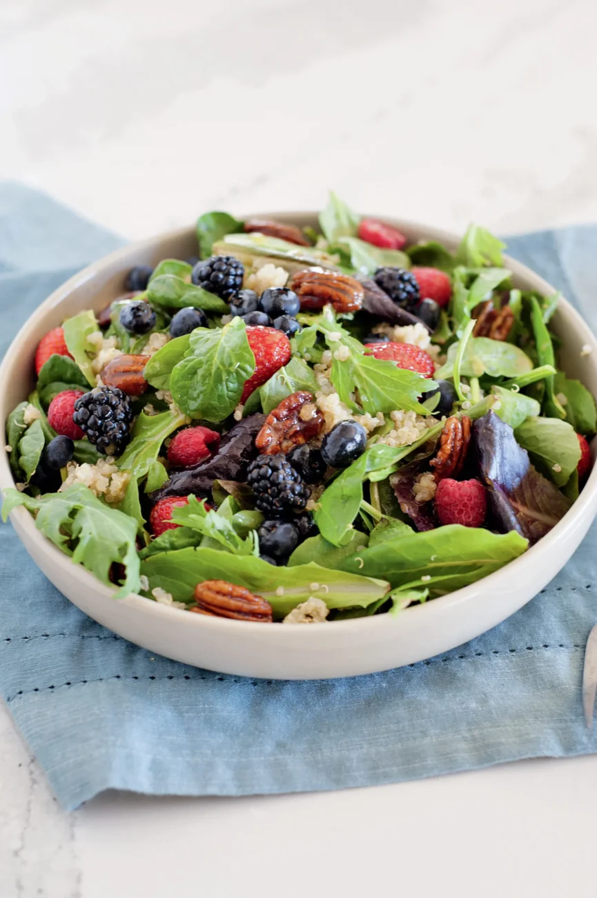 Mixed Baby Greens And Arugula With Blackberries And Pecans