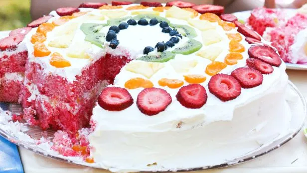 Moist Strawberry Soda Cake Recipe