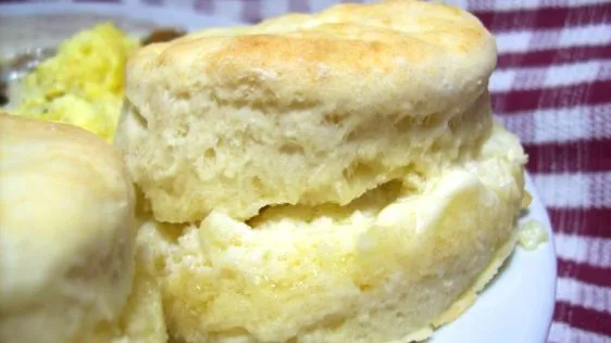 Moms Buttermilk Biscuits