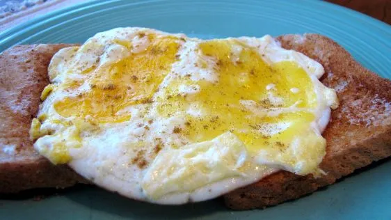 Moroccan Fried Eggs With Cumin And Salt