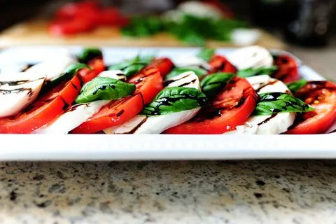 Mozzarella Tomato And Basil Salad